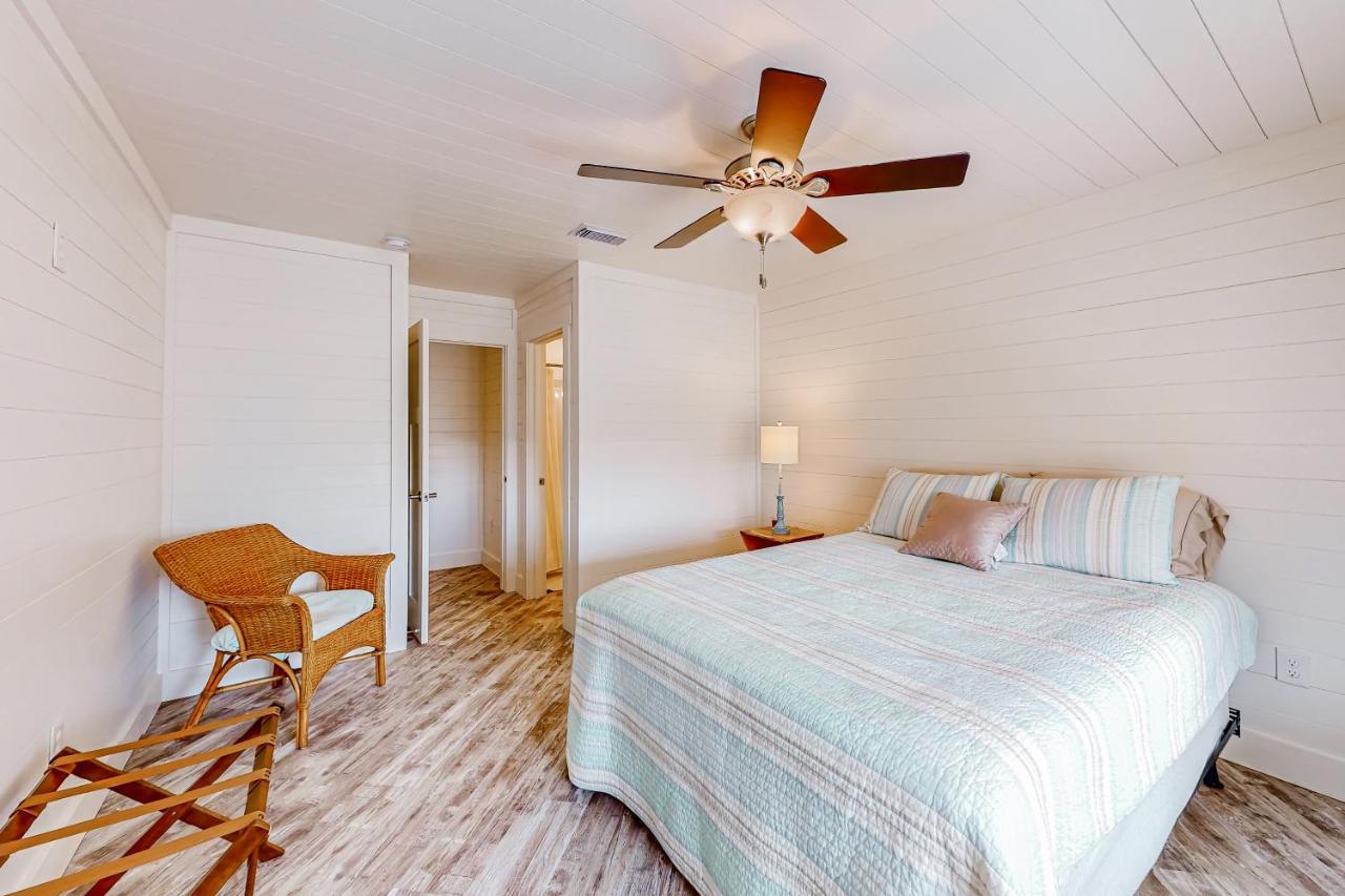 The Yellow Rose Gulf Shores Bagian luar foto