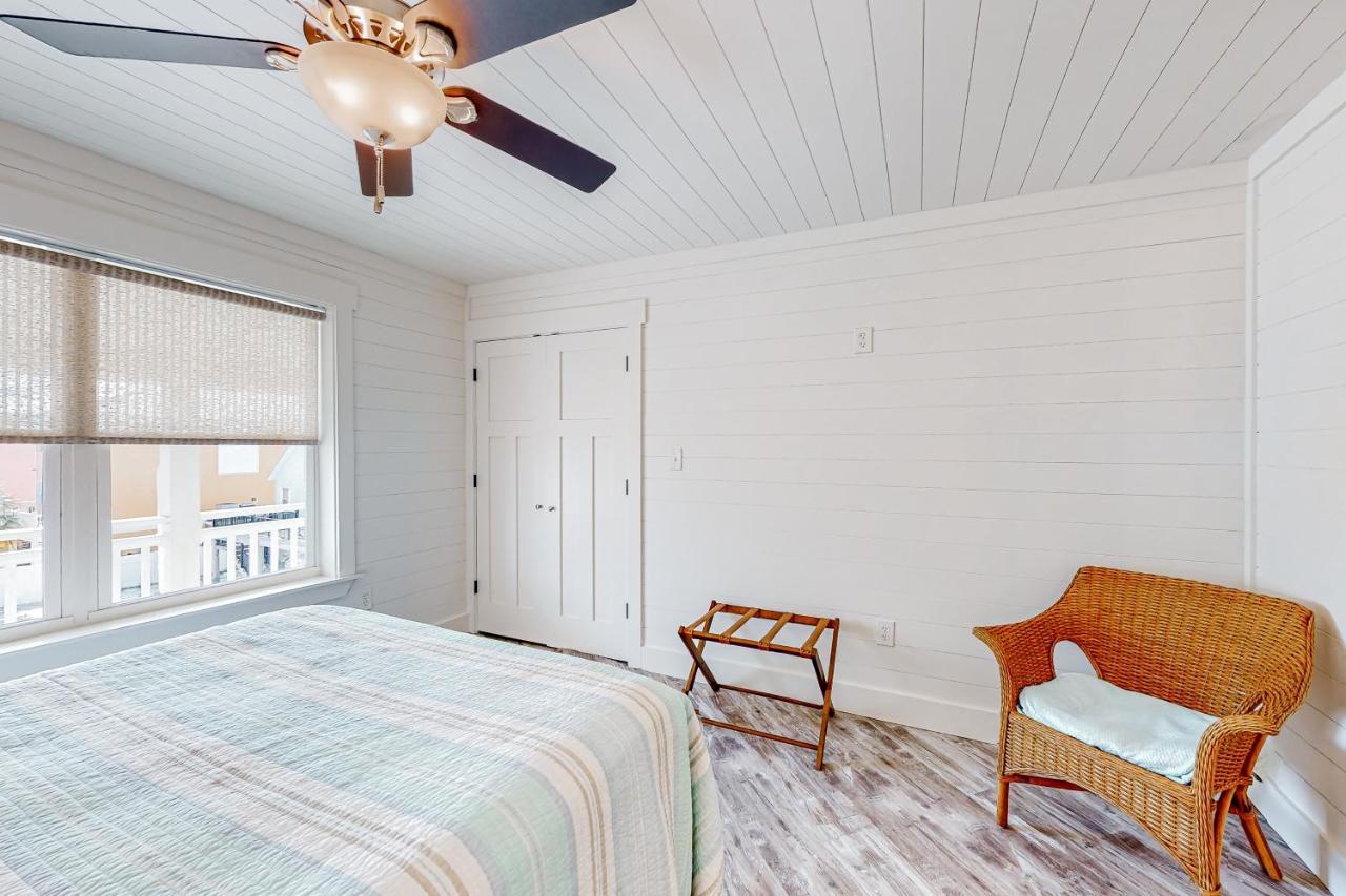 The Yellow Rose Gulf Shores Bagian luar foto